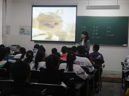 翻轉(zhuǎn)課堂的優(yōu)勢(shì) 翻轉(zhuǎn)課堂的優(yōu)勢(shì)