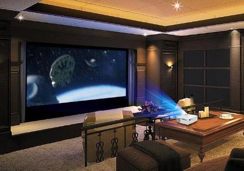 會議室里用投影儀和會議觸控顯示器怎么選擇 會議室里用投影儀和會議觸控顯示器怎么選擇